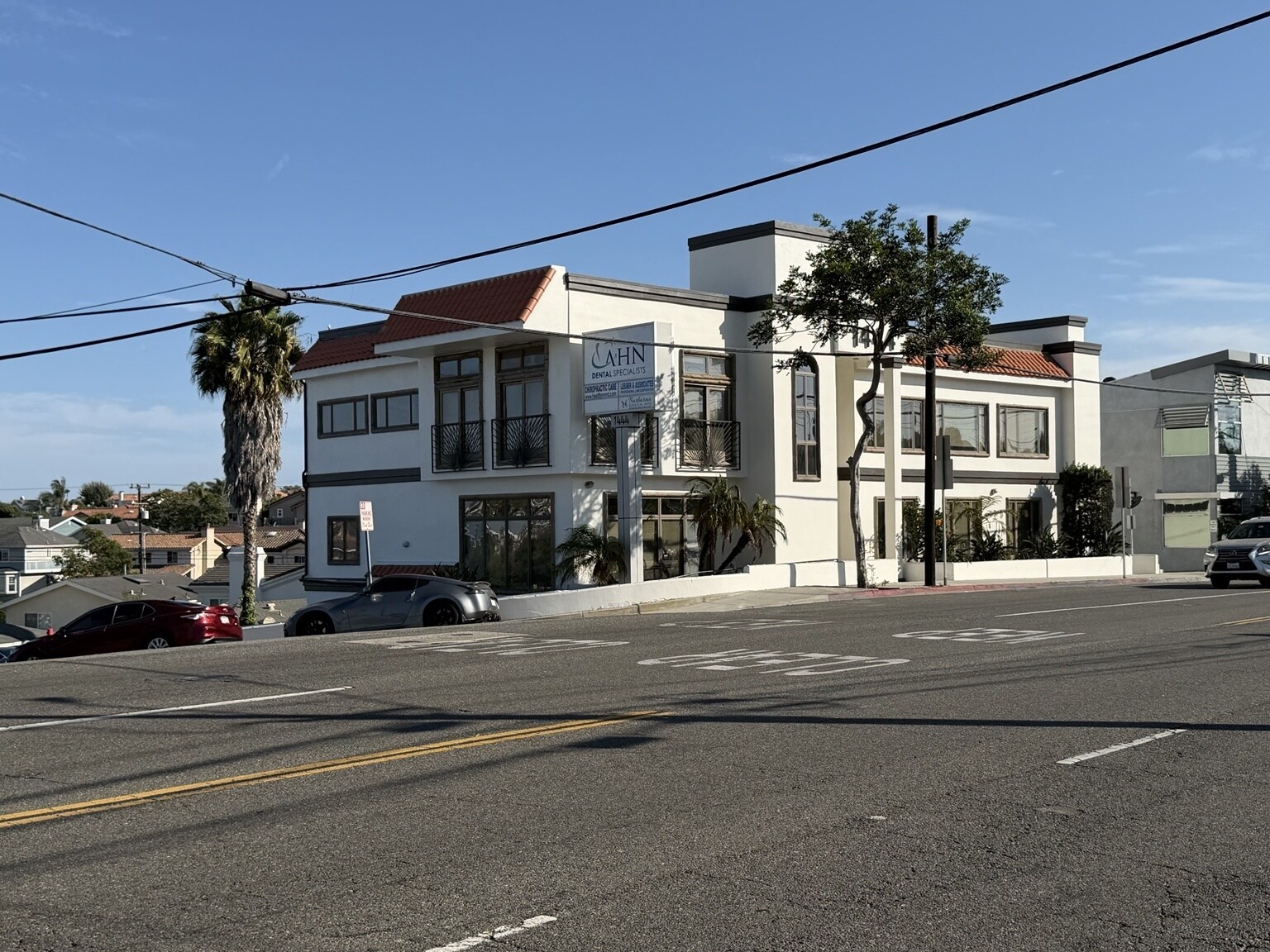 1444 Aviation Blvd, Redondo Beach, CA à louer Photo de l’immeuble– Image 1 sur 3