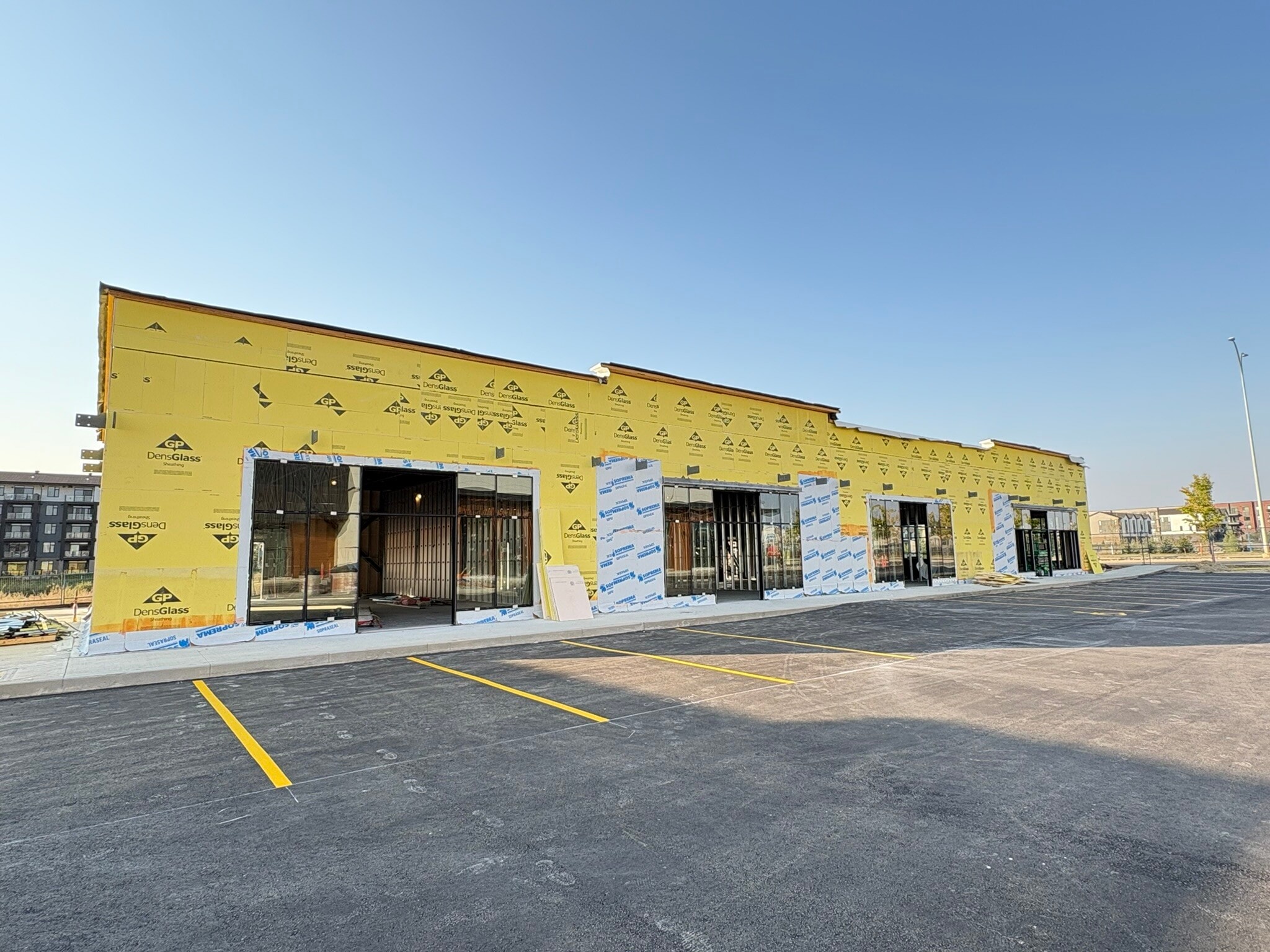 115 Water St SE, Calgary, AB à louer Photo de la construction– Image 1 sur 2