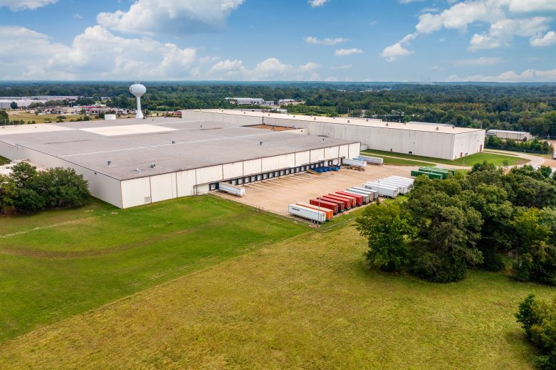 501 Denim Way, Canton, MS à vendre - Photo de l’immeuble – Image 2 sur 22