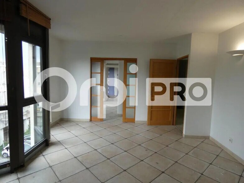 Bureau dans Manosque à vendre - Photo intérieure – Image 1 sur 6