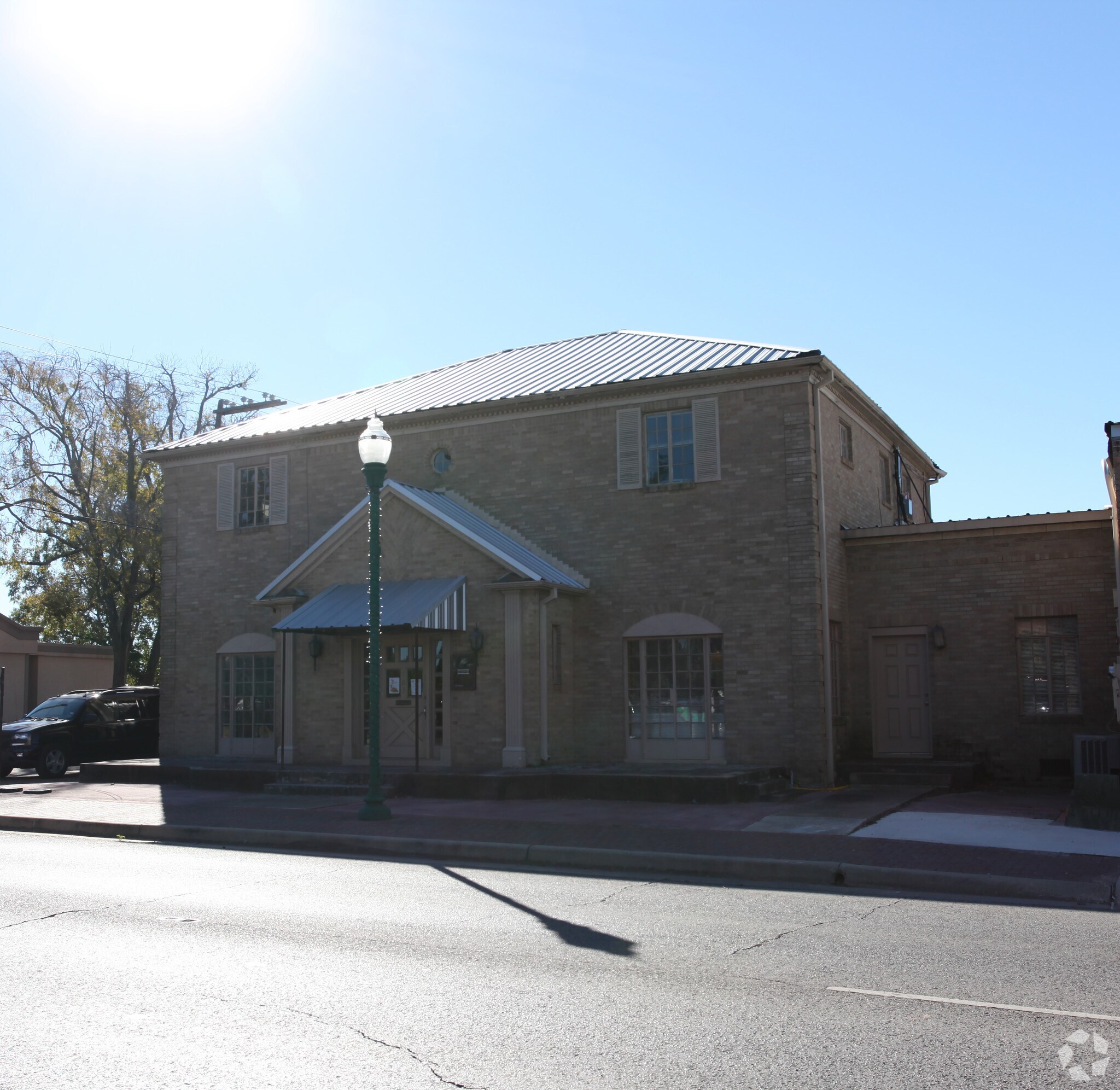 103 W Phillips St, Conroe, TX à vendre Photo de l’immeuble– Image 1 sur 3