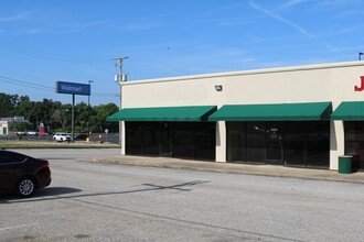 1711 N East End Blvd, Marshall, TX à louer Photo de l’immeuble– Image 2 sur 16