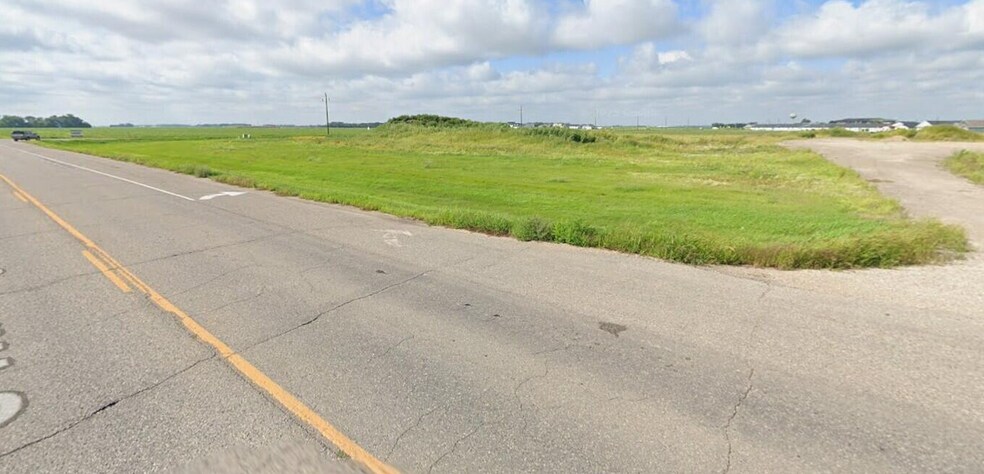 6000 S Washington St, Grand Forks, ND à vendre - Photo principale – Image 1 sur 5