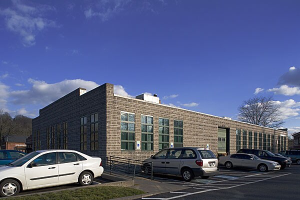 1340 Smith Ave, Baltimore, MD à louer - Photo de l’immeuble – Image 3 sur 8