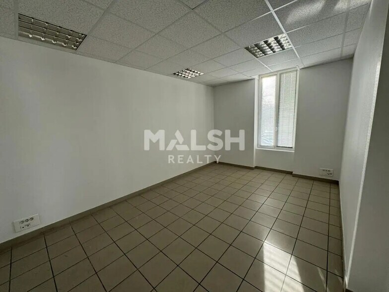 Bureau dans Saint-Étienne à louer - Photo de l’immeuble – Image 2 sur 4