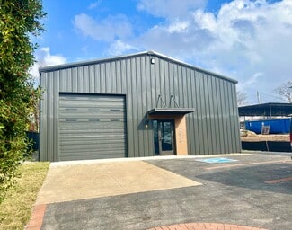 Plus de détails pour 2416 Eugenia Ave, Nashville, TN - Industriel/Logistique à vendre
