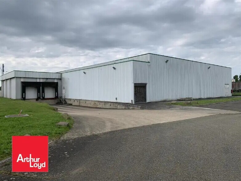Local d'activités dans Dreux à vendre - Photo de l’immeuble – Image 1 sur 5