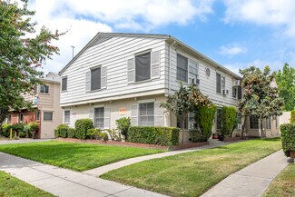Plus de détails pour 5319 Whitsett Ave, Valley Village, CA - Logement à vendre