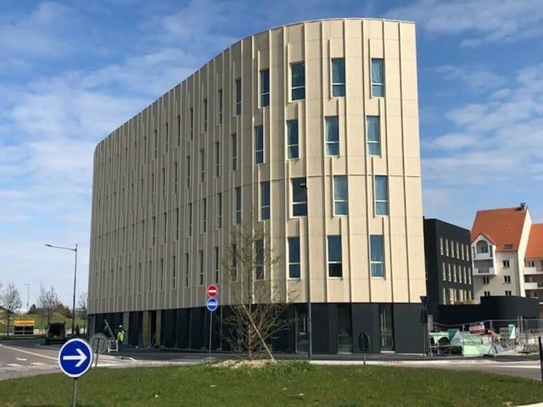 Bureau dans Troyes à louer - Photo de l’immeuble – Image 1 sur 12
