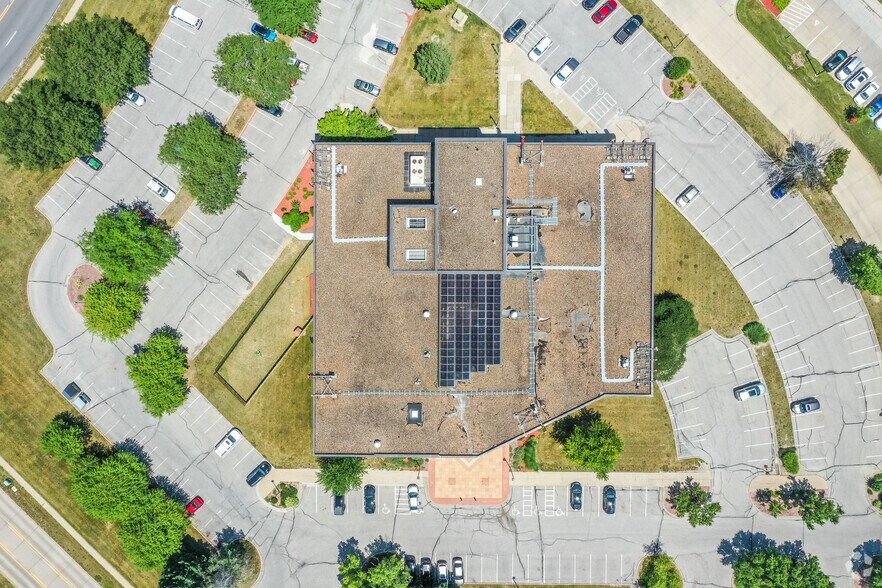 2700 Westown Pky, West Des Moines, IA à louer - Aérien – Image 2 sur 7