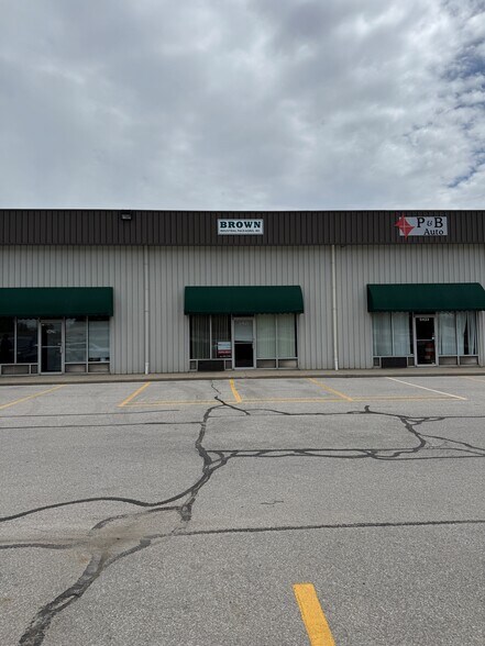 5403-5435 SR 930 W, Fort Wayne, IN à louer - Photo de l’immeuble – Image 1 sur 5