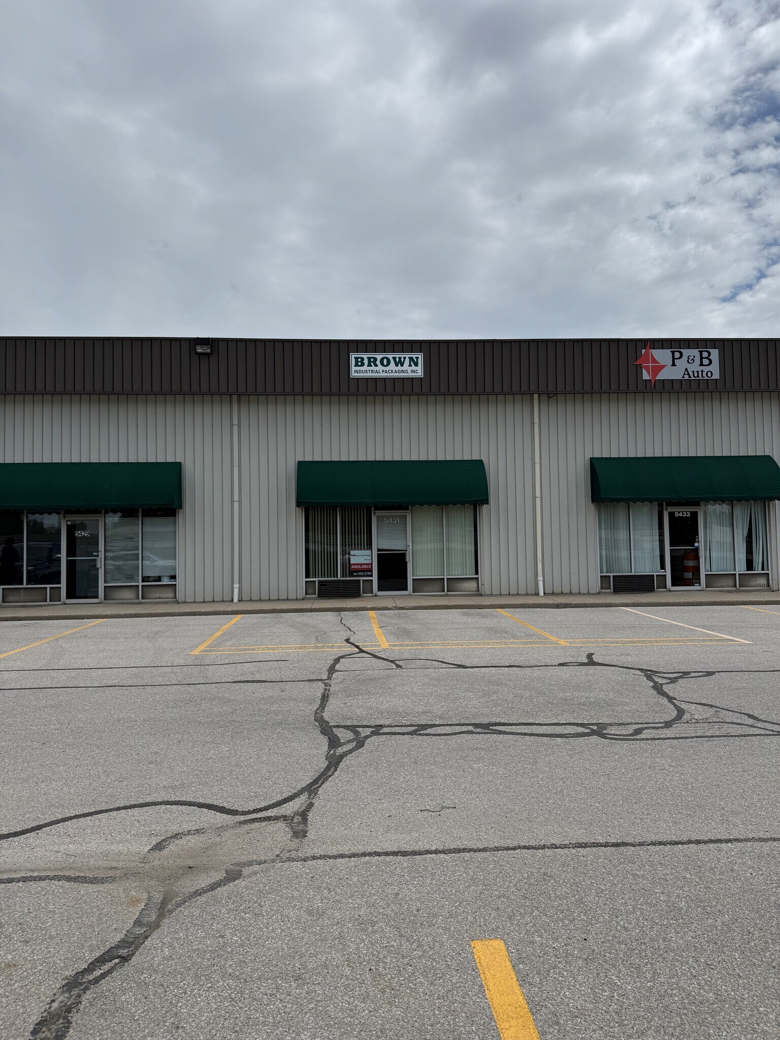 5403-5435 SR 930 W, Fort Wayne, IN à louer Photo de l’immeuble– Image 1 sur 6