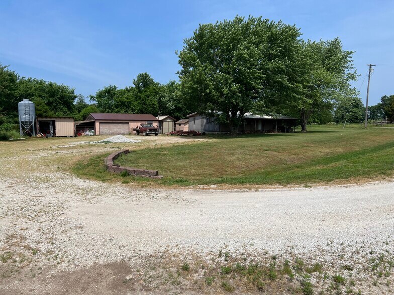 3252-3254 W Cattle Ln, Willard, MO à vendre - Photo de l’immeuble – Image 3 sur 6
