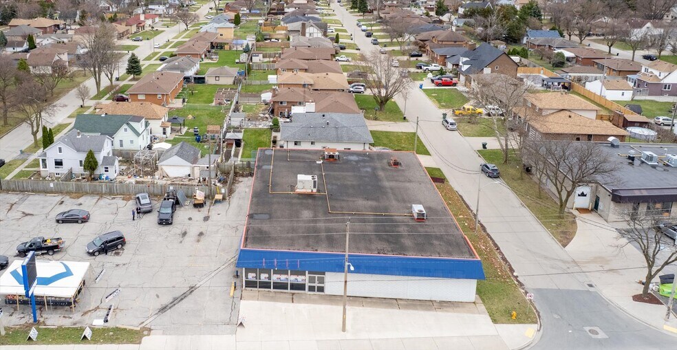 2275 Tecumseh Rd W, Windsor, ON à vendre - Photo de l’immeuble – Image 3 sur 30