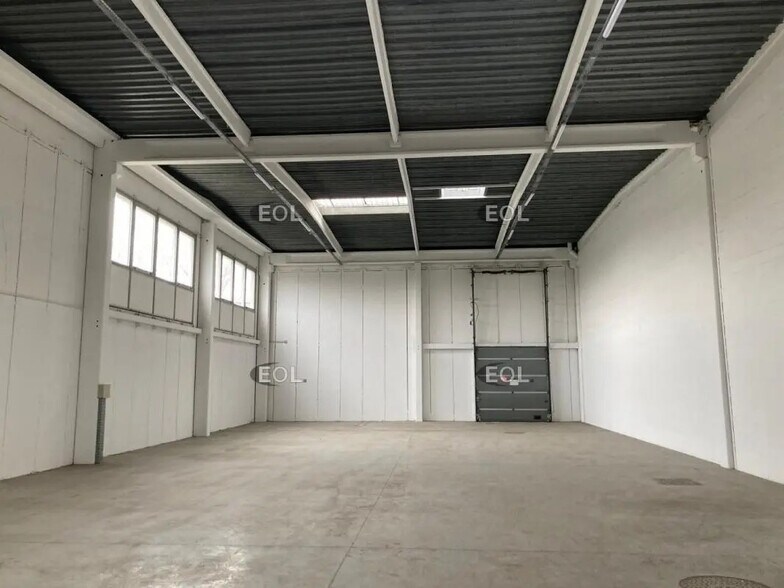 Industriel/Logistique dans Valenton à louer - Photo de l’immeuble – Image 1 sur 4