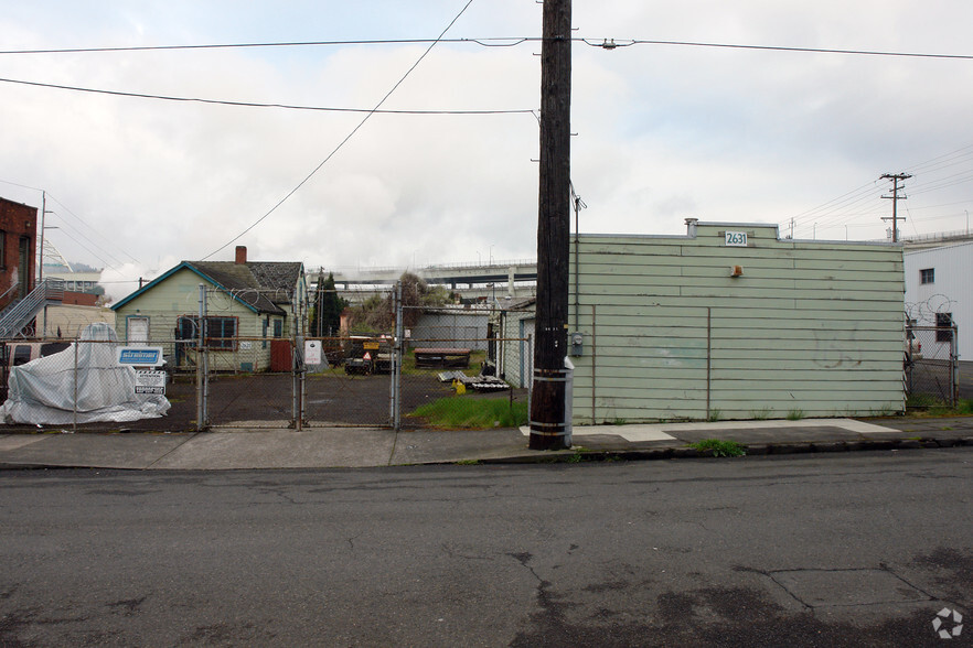 2631 N Albina Ave, Portland, OR à vendre - Photo de l’immeuble – Image 2 sur 3