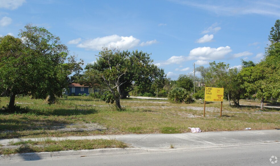 216 NW 8th Ave, Fort Lauderdale, FL à vendre - Photo de l’immeuble – Image 2 sur 4