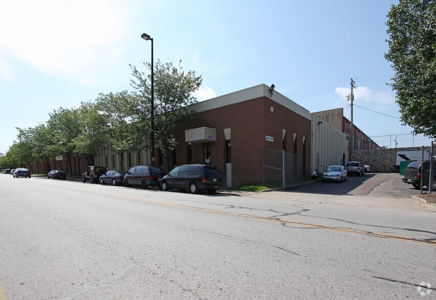 1225-1301 E 18th St, Kansas City, MO à vendre - Photo de l’immeuble – Image 3 sur 5