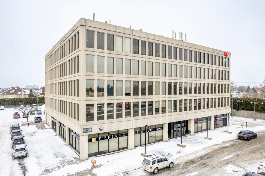 3131 Boul de la Concorde E, Laval, QC à louer - Photo de l’immeuble – Image 3 sur 37
