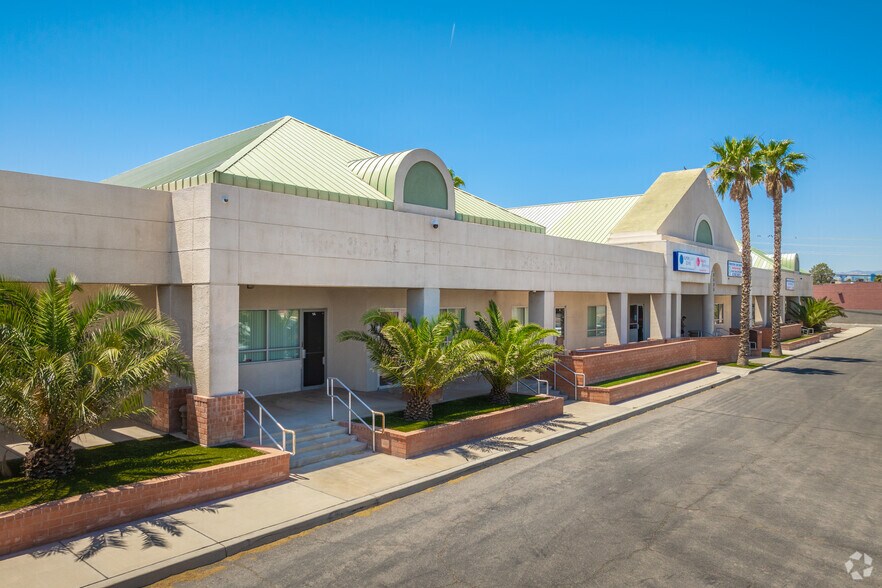 3505 E Flamingo Rd, Las Vegas, NV à vendre - Photo de l’immeuble – Image 3 sur 21