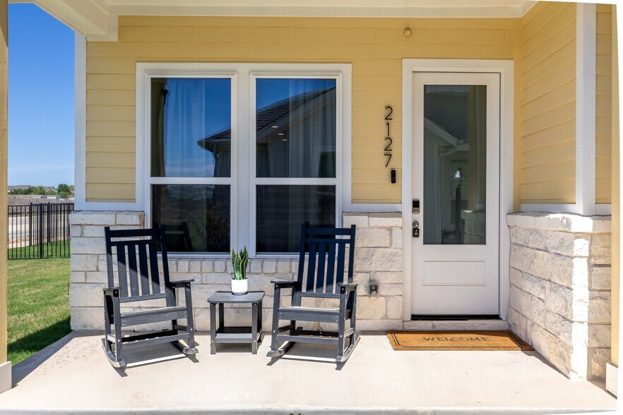 2127 Hofstaat, New Braunfels, TX à vendre - Photo de l’immeuble – Image 3 sur 33