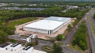 Plus de détails pour 30 Hamilton Rd, Windsor Locks, CT - Industriel/Logistique à louer