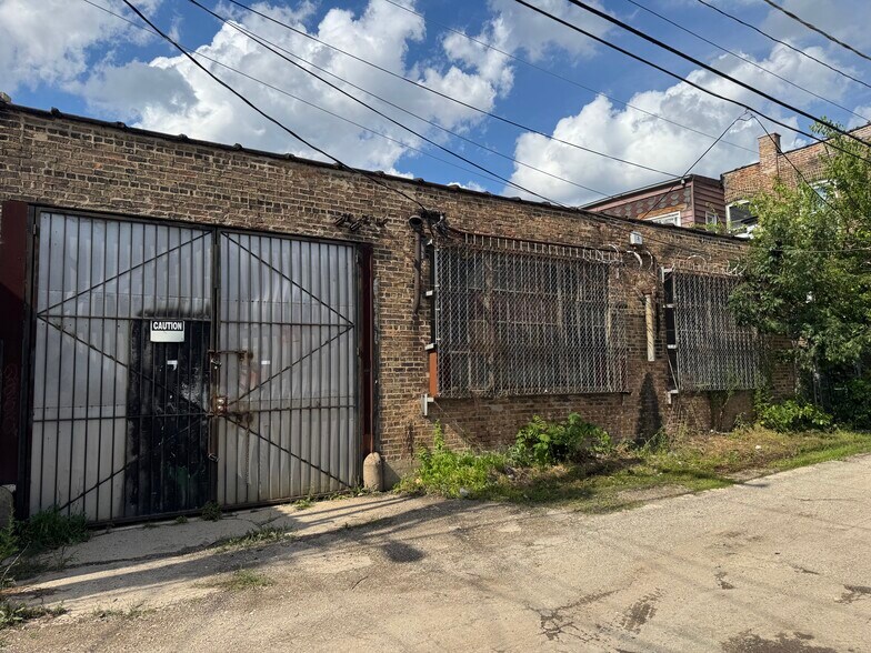 4709 W Lake St, Chicago, IL à vendre - Photo de l’immeuble – Image 3 sur 13