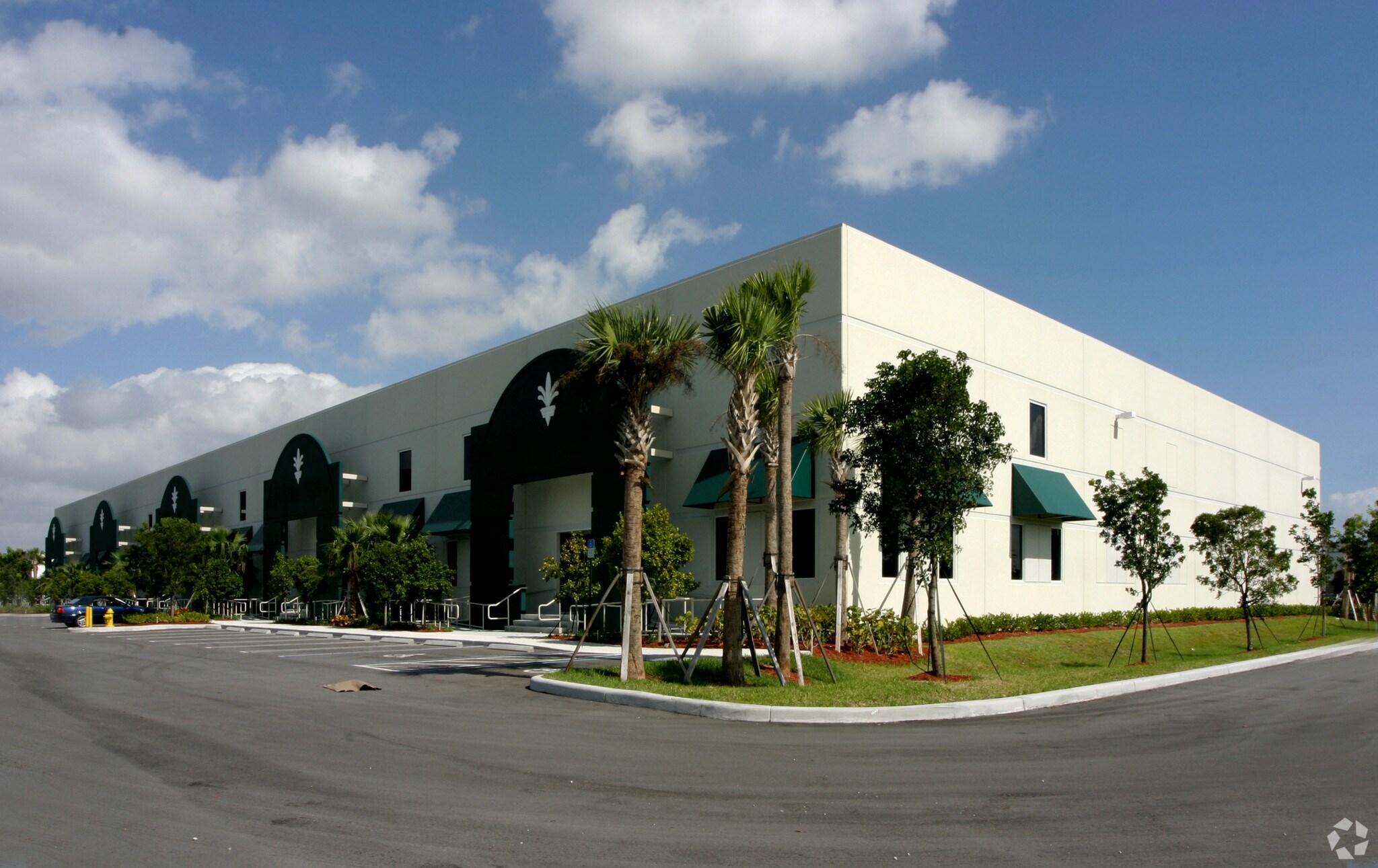 9990 NW 14th St, Miami, FL à vendre Photo principale– Image 1 sur 17