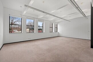 Plus de détails pour 11-17 43rd Ave, Long Island City, NY - Bureau, Industriel/Logistique à louer