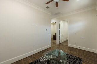 12262 Queenston Blvd, Houston, TX à louer Photo intérieure– Image 1 sur 19