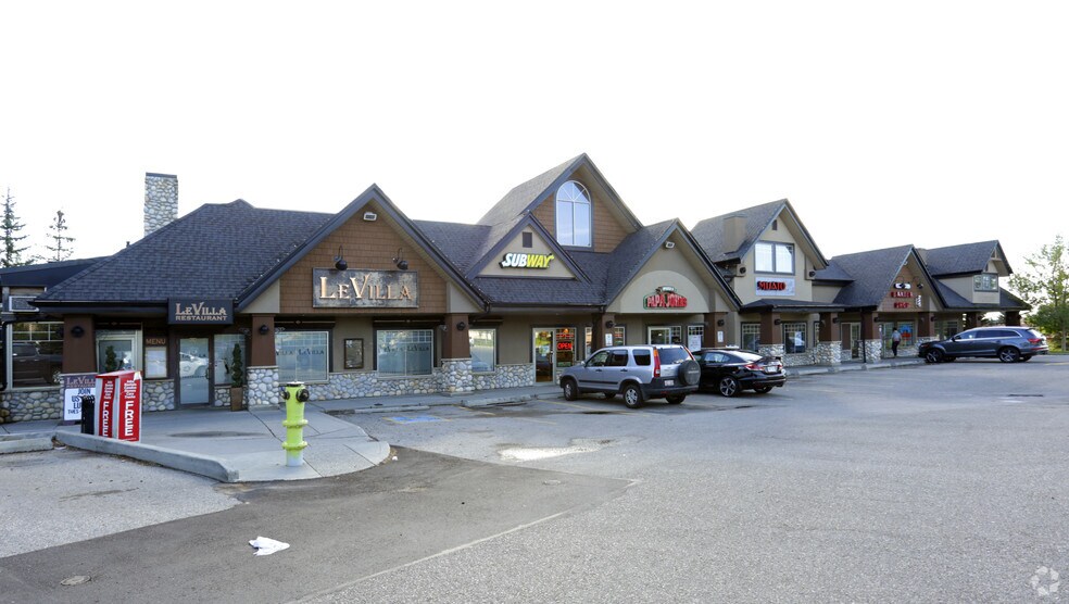1851 Sirocco Dr SW, Calgary, AB à louer - Photo de l’immeuble – Image 2 sur 6