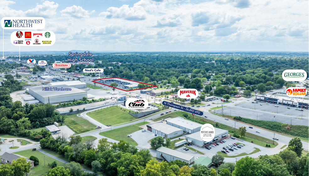 812 N Thompson St, Springdale, AR à vendre - Photo de l’immeuble – Image 3 sur 12