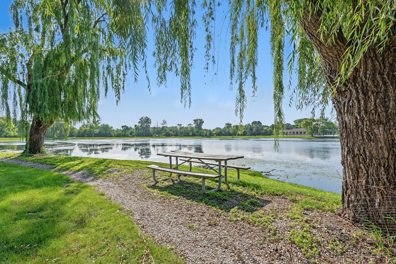 900 Technology Way, Libertyville, IL 60048 - Lot 220 - - Photo intérieure - Image 1 of 23