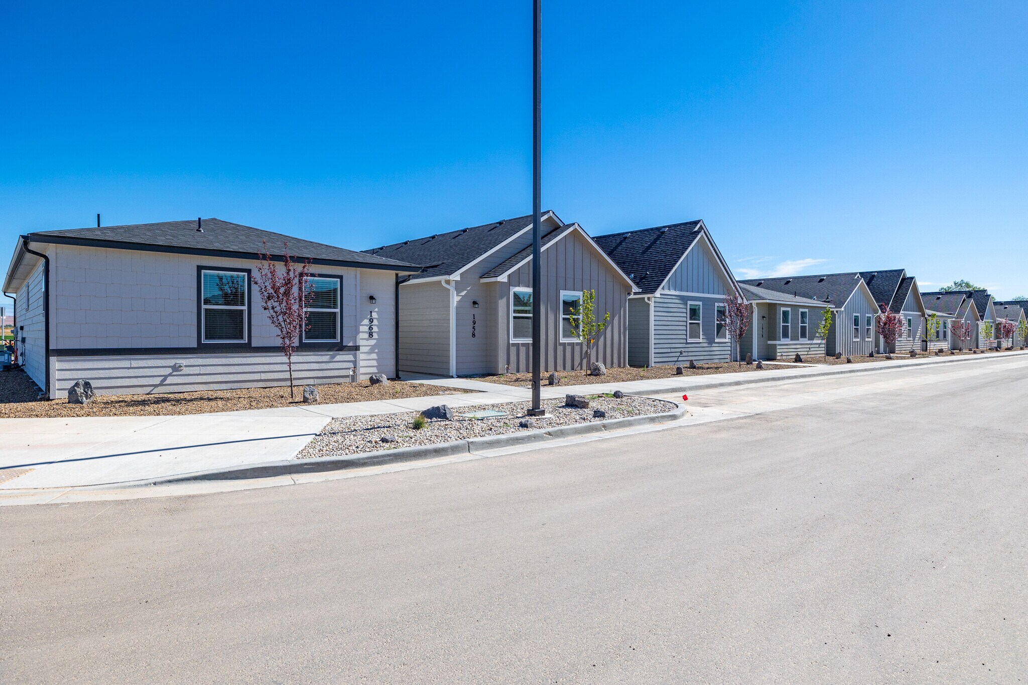 1859 NW Enterprise St, Mountain Home, ID à vendre Photo principale– Image 1 sur 22