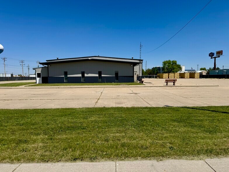 200 W Stevenson Rd, Ottawa, IL à louer - Photo de l’immeuble – Image 3 sur 17