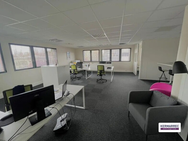 Bureau dans Saint-Herblain à louer - Photo de l’immeuble – Image 3 sur 5