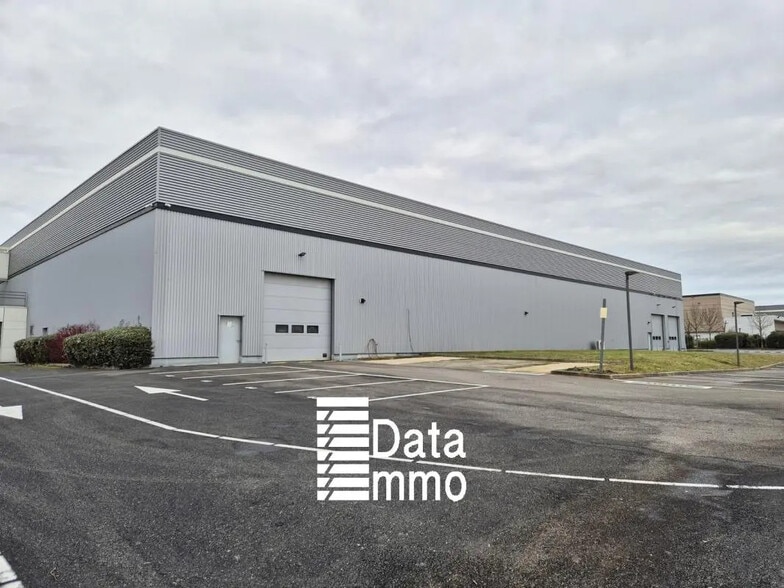 Industriel/Logistique dans Bailly-Romainvilliers à louer - Photo de l’immeuble – Image 1 sur 13