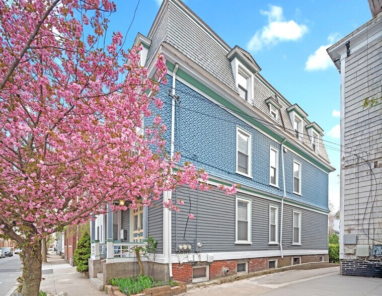 65 America St, Providence, RI à vendre - Photo de l’immeuble – Image 3 sur 9