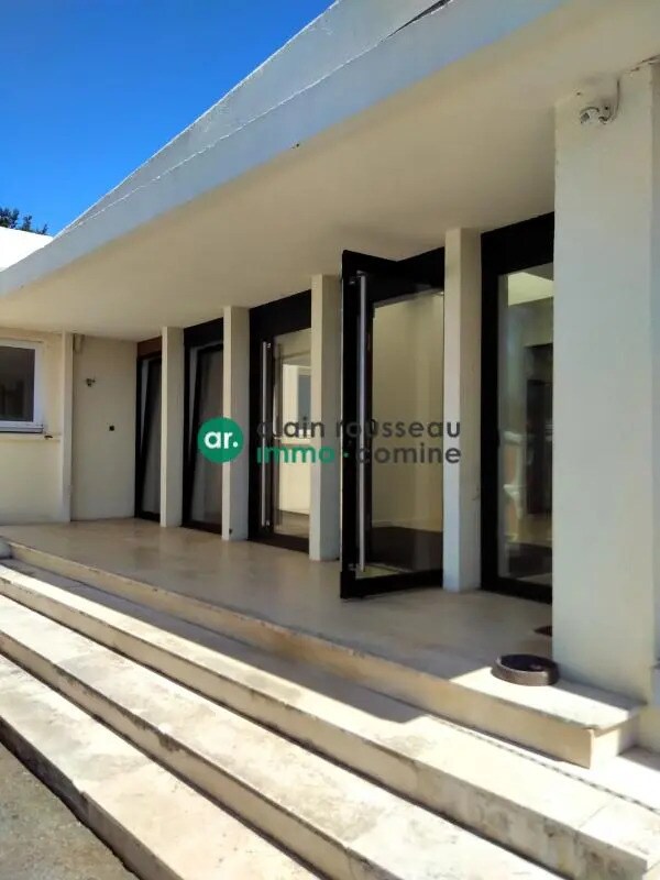 Bureau dans Verrières-en-Anjou à louer Photo de l’immeuble– Image 1 sur 8