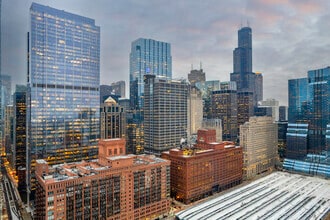 100 N Riverside Plz, Chicago, IL - VUE AÉRIENNE  vue de carte