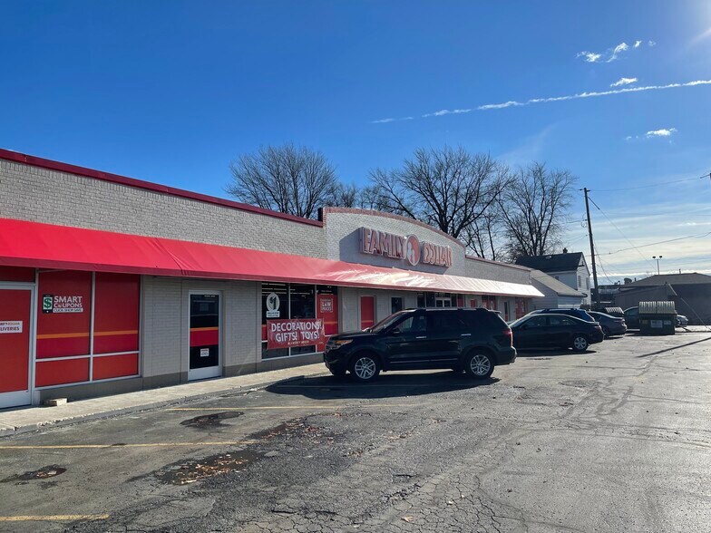 5118-5126 N Summit St, Toledo, OH à vendre - Photo de l’immeuble – Image 2 sur 4