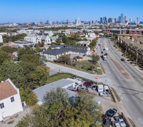 1111 Fort Worth Ave, Dallas, TX à vendre - Photo de l’immeuble – Image 3 sur 3