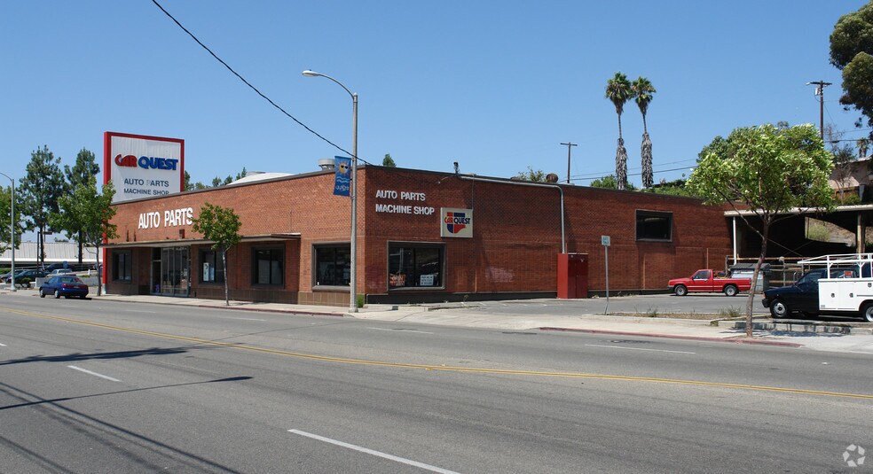 420 S Santa Fe Ave, Vista, CA à louer - Photo de l’immeuble – Image 2 sur 7