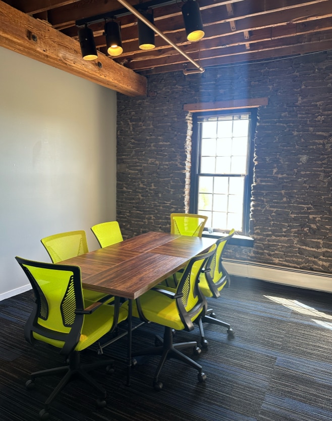 250 Mill St, Rochester, NY à louer Photo intérieure– Image 1 sur 1