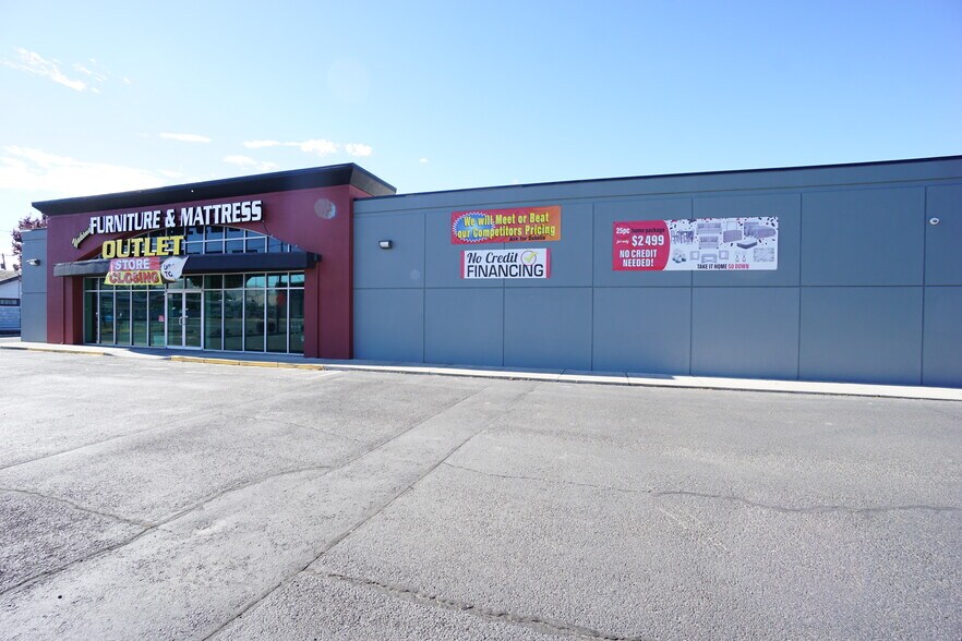 802 E Nob Hill Blvd, Yakima, WA à louer - Photo de l’immeuble – Image 3 sur 19
