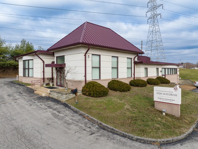 357 N Woods Mill Rd, Chesterfield, MO à vendre - Photo de l’immeuble – Image 2 sur 8