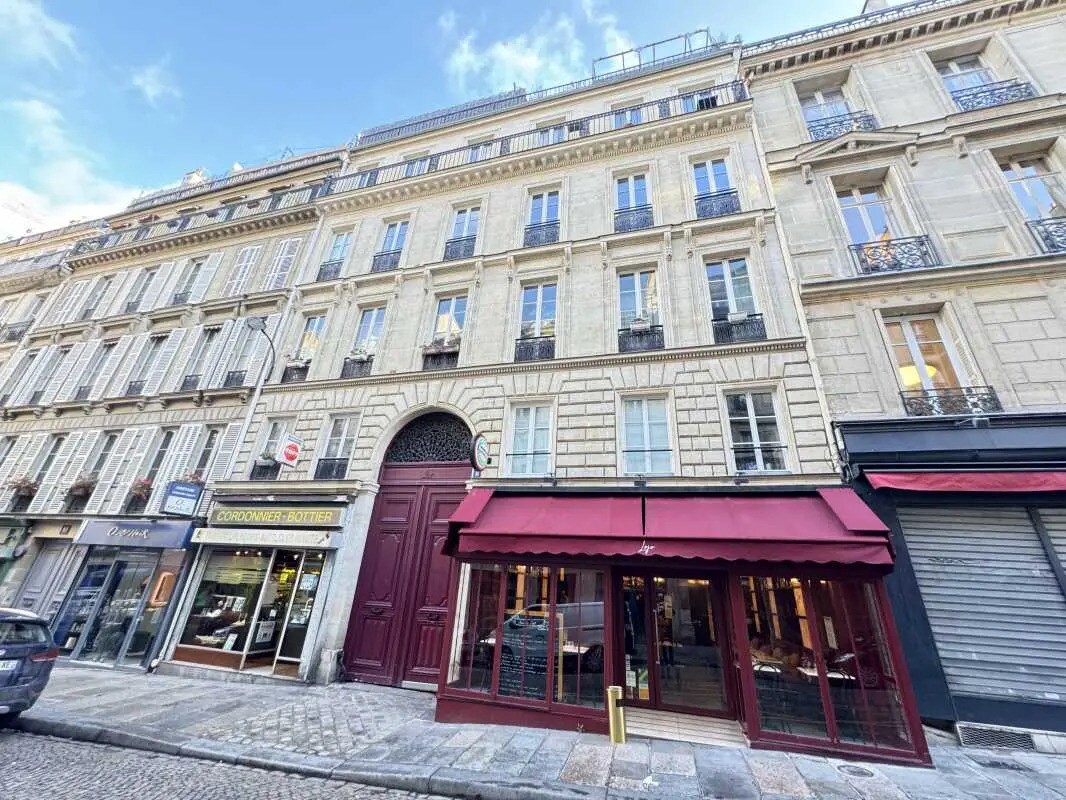 8 Rue Rougemont, Paris à vendre Photo de l’immeuble– Image 1 sur 14