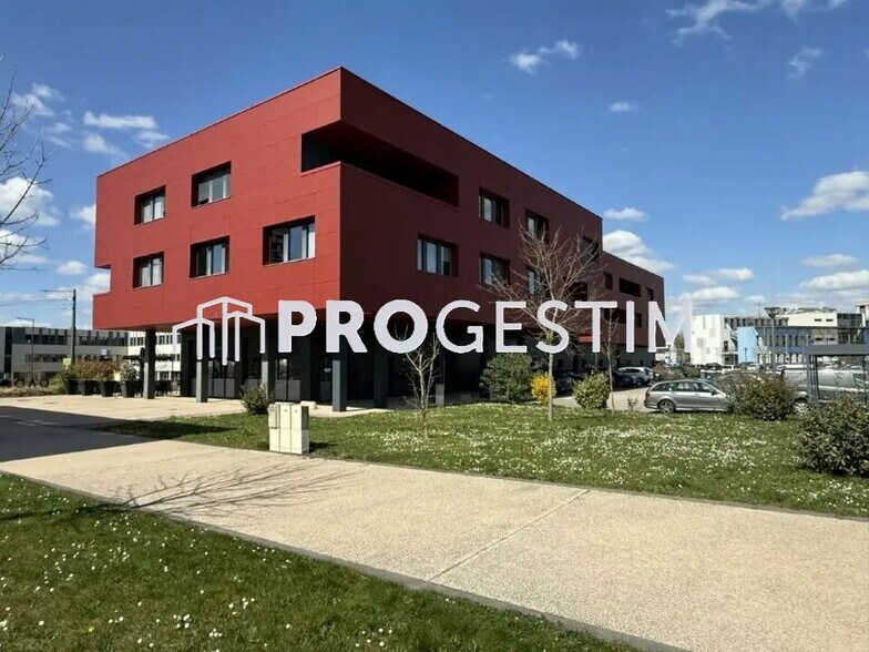 Bureau dans Dijon à louer - Photo de l’immeuble – Image 2 sur 12