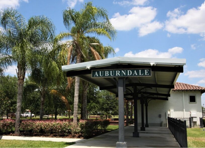2080 Kennwood Grove Ln, Auburndale, FL à vendre - Photo de l’immeuble – Image 2 sur 22
