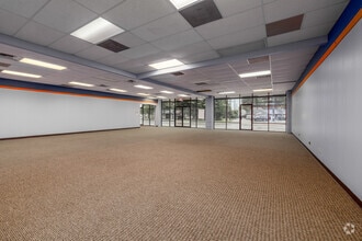 25770 Interstate 45 North, Spring, TX à vendre Photo intérieure– Image 2 sur 11